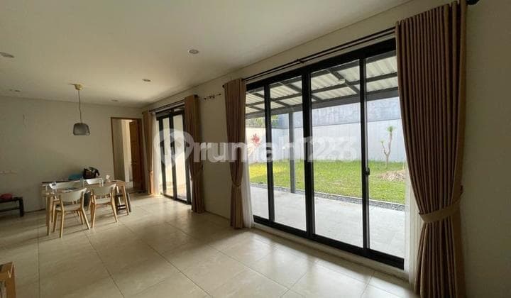 Rumah Minimalis di Kota Baru Parahyangan Bandung