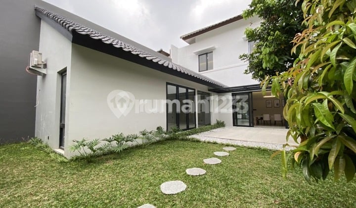 Rumah Minimalis Lux di Kota Baru Parahyangan Bandung Kbp