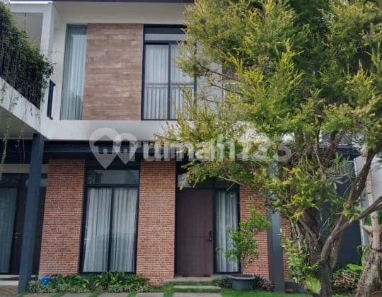 Rumah Nyaman di Kota Baru Parahyangan Bandung