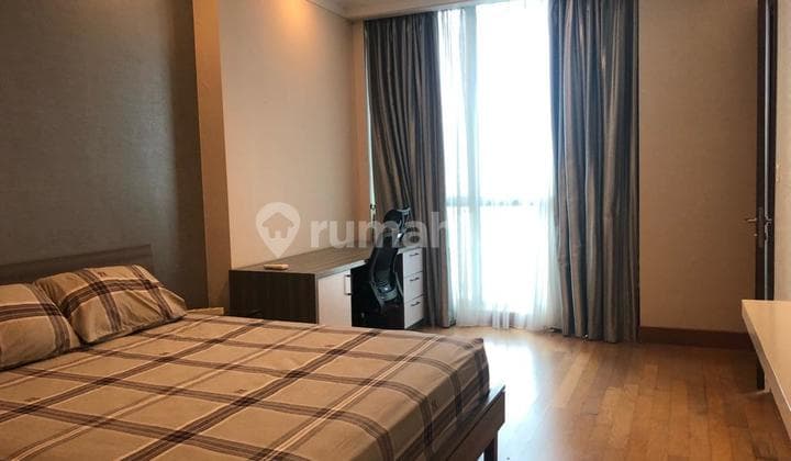 Apartement Residence 8 1 BR Fully Furnished High Floor