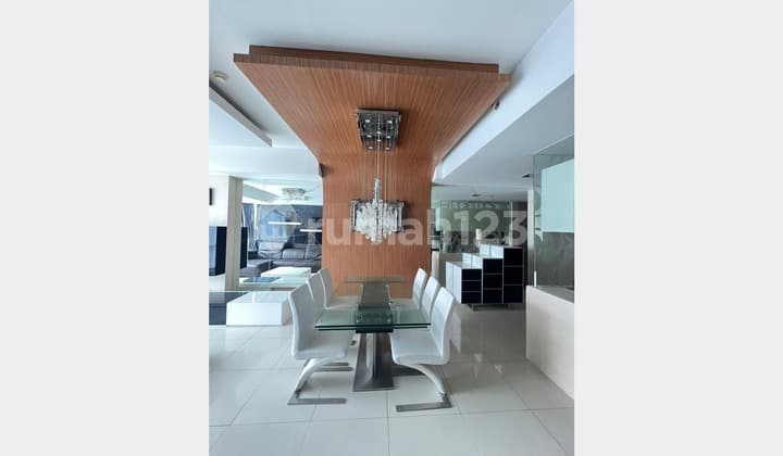 Apartemen Kemang Village Tower Empire 3 Kamar Tidur