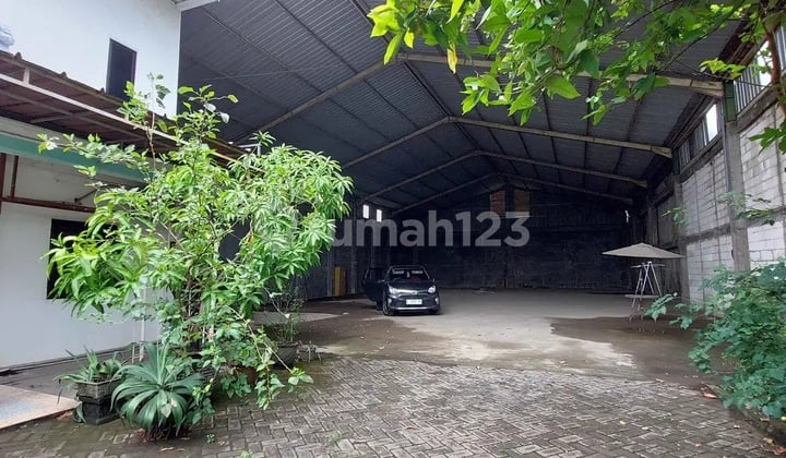 Gudang Siap Pakai Kebonanom, Gedangan Sidoarjo Akses Kontainer Open Space