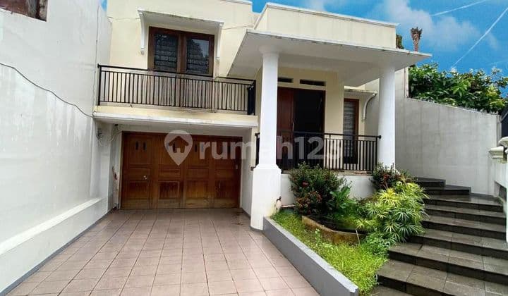 Comfortable 2-Story House Complete with Garden & Move-In Ready in Pangkalan Jati