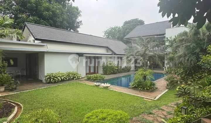 Spacious and Serene Residence Complete with Swimming Pool in the Premium Kemang Area