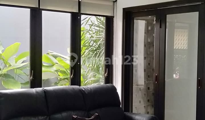 Di Jual Rumah Bangunan Minimalis Modern Lokasi Area Cigadung