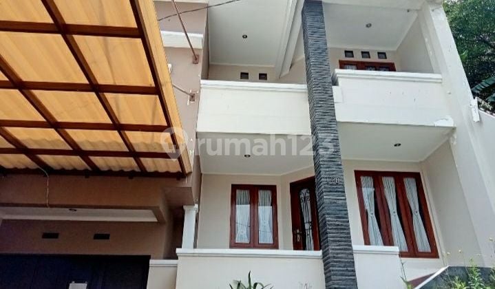 Di Jual Rumah Bangunan Bagus Terawat Harga Murah Lingkungan Asri Lokasi Komplek Parahiyangan Permai Gegerkalong