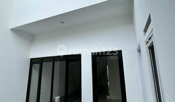 Di jual rumah bangunan baru minimalis modern lokasi di Jln salendro Turangga Bandung