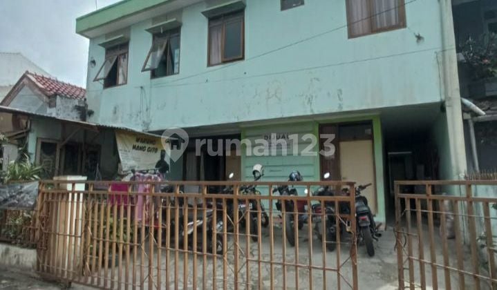 For sale, boarding house on Tubagus Ismail Street, Bandung.