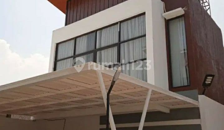 Di jual rumah bangunan Gress lokasi di Cluster Arcamanik Bandung
