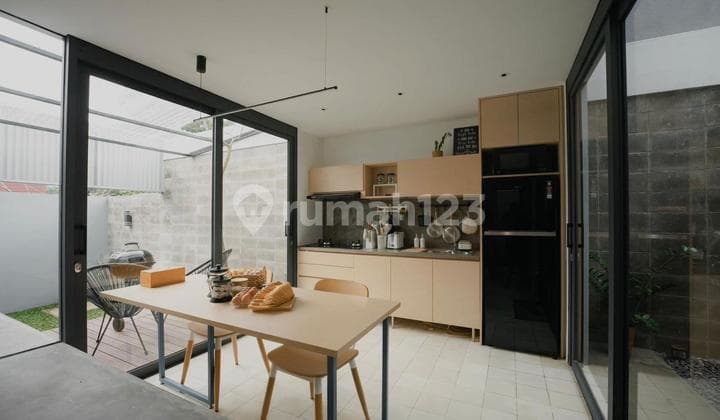 Di Jual Cepat Rumah Cantik Full Furnish Lokasi Gegerkalong