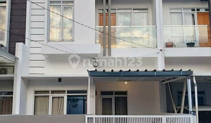 Di Jual Rumah Bangunan Cantik Dan Asri Lokasi Harmony Park Ciwastra Buah Batu