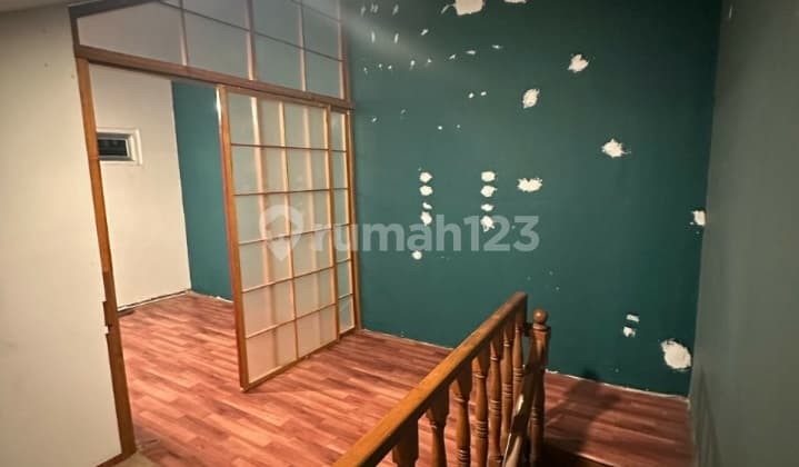 Di Jual Rumah Bangunan Bagus Terawat Lokasi Turangga
