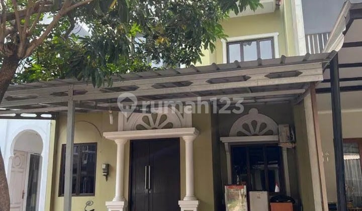Rumah Dua Lantai Siap Huni