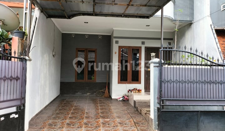 Ready-to-Occupy 2-Story South-Facing House in Kepa Duri Near Mall