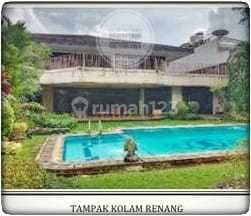 Rumah Menteng Gondangdia 2 Lt. Asri Dan Cantik Lokasi Strategis