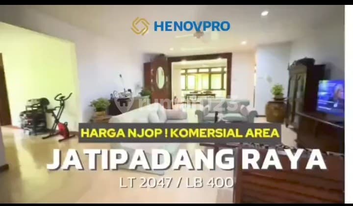 Rumah Classic 1 LT Berhalaman Luas,Strategis