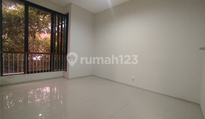 Rumah, di Citraland,