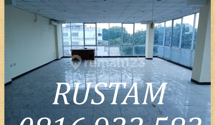 Disewakan Jatinegara Timur Lokasi Strategis