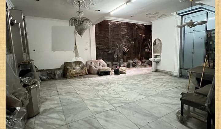 Petojo Utara House Best Location Price Still Negotiable