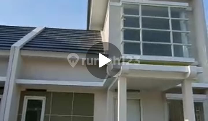 FOR RENT NEW FRESH HOUSE IN PURI SURYA JAYA