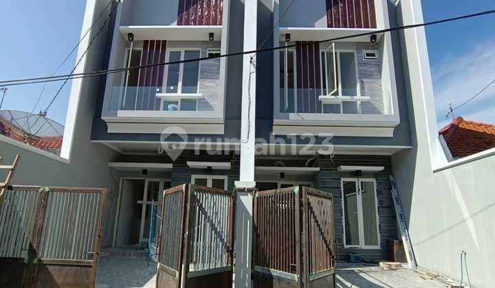 For Sale New House Fresh Manyar Tirtoasri