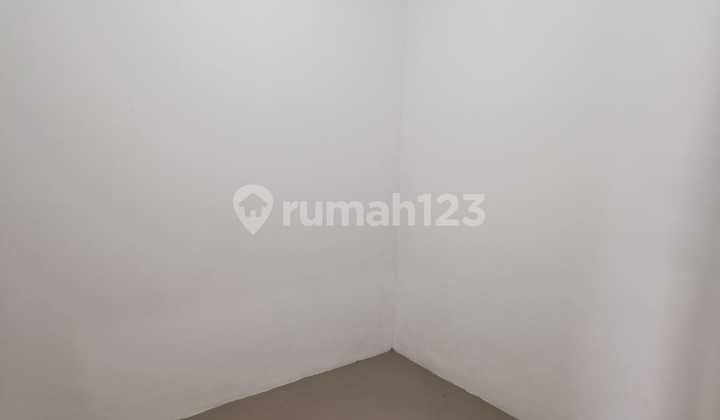 DISEWAKAN RUMAH AKSES STRATEGIS DEKAT KAMPUS , MALL , RS , PASAR, SEKOLAH