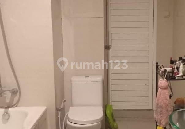 DIJUAL RUMAH HITUNG TANAH MANYAR AIRDAS