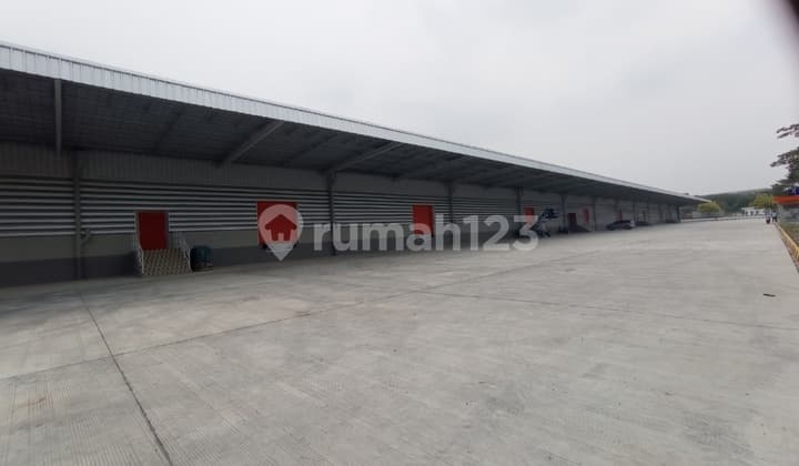 Gudang Pabrik Sewa Lb.13.332/lt.22.431 Delta Silicon Bekasi