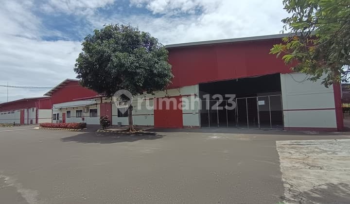 Disewakan Gudang Depok D4 : 1.950 M2 Siap Pakai Rapi Bersih.