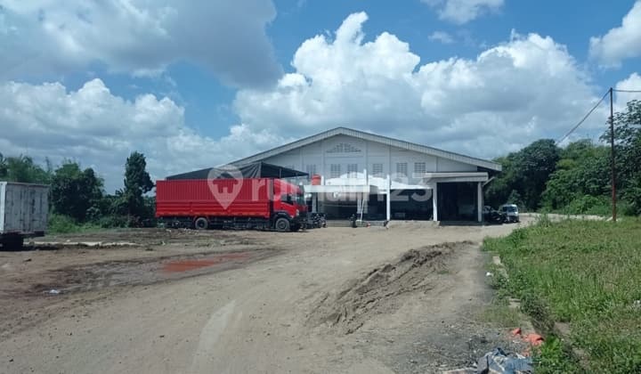 Gudang Mandiri Lb:3.000 M2 Akses Jalan Utama