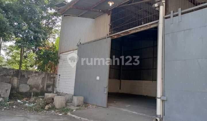 Factory Warehouse for Rent 240 M2 Sentul City Ready to Use