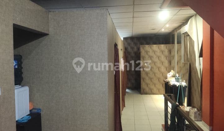 Price drop: Strategic location shop house for sale at Boulevard Toll Road BSD City