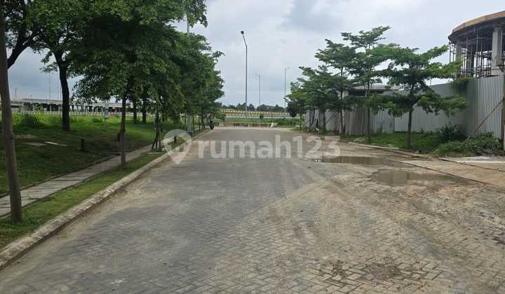 Tanah di Pik 2 Komersial Broklyn Boulevar, Uus