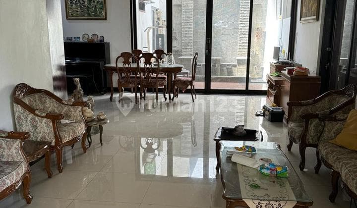 House for rent in Pamulang Permai.