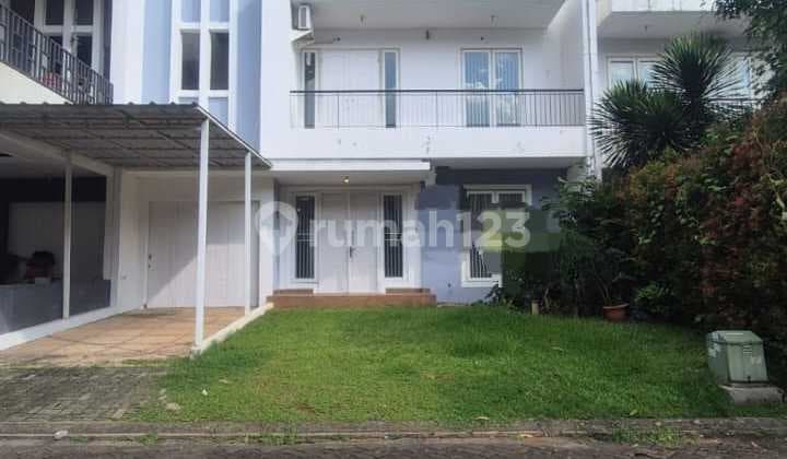 rumah rafleshill cibubur,ida owr