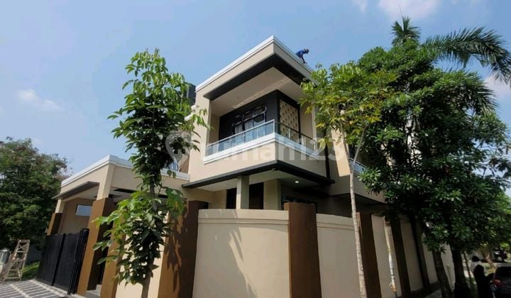Rumah di Anggrek Loka Bsd,Lina