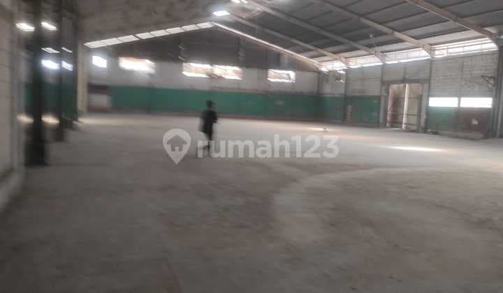 gudang di jl jurumudi kodya tangerang disewa,liana owr