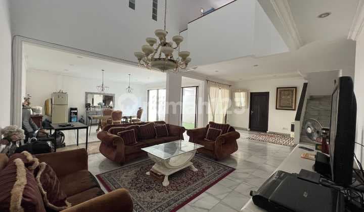 Rumah di Jual di Taman Giriloka Bsd Tangerang