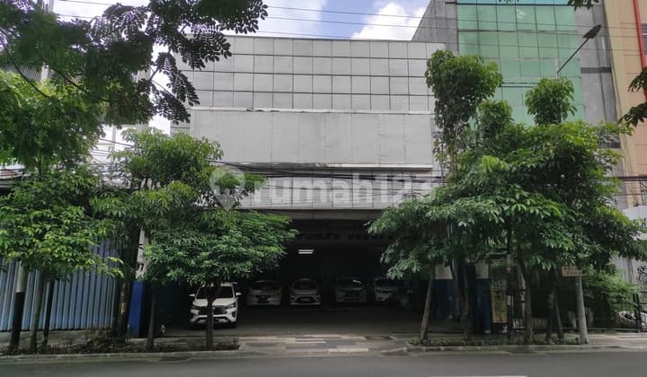 Dijual Showroom di Raya Kertajaya - Surabaya Timur