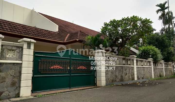 Rumah lokasi strategis, tenang, bebas banjir