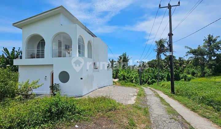 Villa for lease at kedungu beach