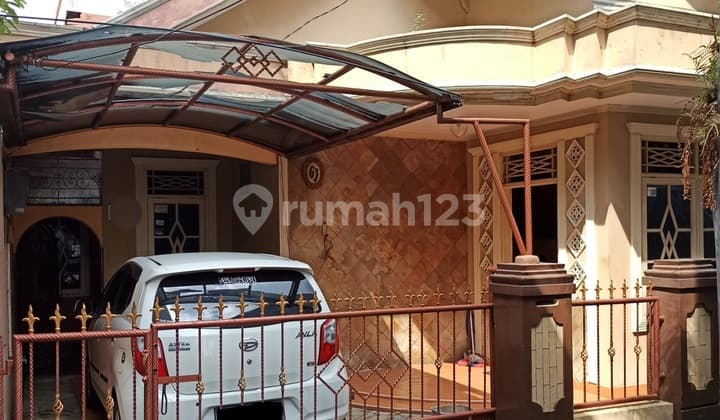 Rumah Tua Luas di Jl Perikani Rawamangun Jakarta
