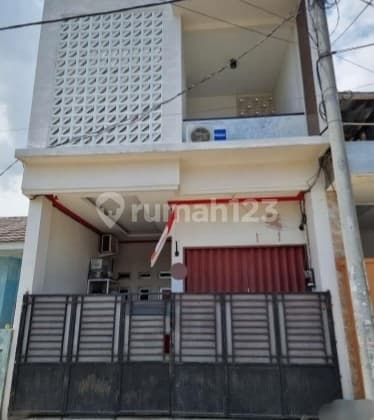 Rumah 2 Lantai Bagus di Alam Pesona Wanajaya Cibitung