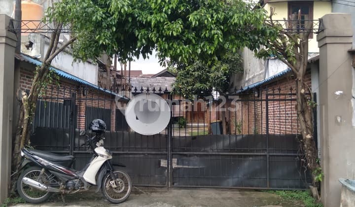 Rumah Asri Cocok Untuk Rumah Kost di Tebet Jakarta Selatan