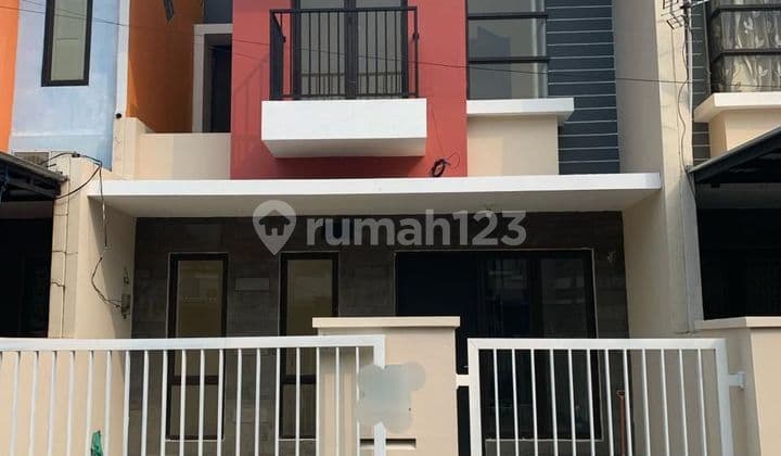 Rumah 2 Lantai Bagus di Harapan Mulya Bekasi