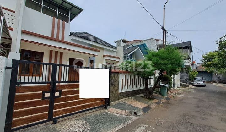 Rumah 2 Lantai Furnised di Taman Modern Cakung Jakarta Timur