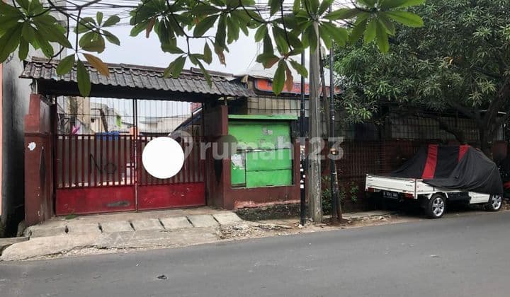 Rumah di Jalan Al Mubarok Joglo Kembangan Jakarta Barat Cocok Untuk Usaha