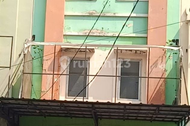 3-Storey Rented Shop House on Bulevard Hijau, Bekasi