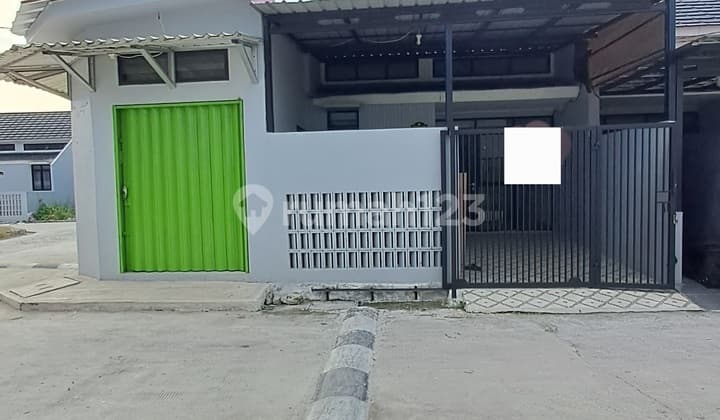 Rumah Plus Kios Posisi Hoek Di Pesona Bella Casa Babelan Kota, Bekasi