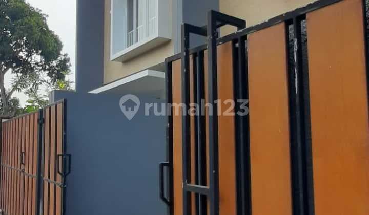 Rumah Bagus Baru Ada 3 Unit Dekat Stasiun Bintaro